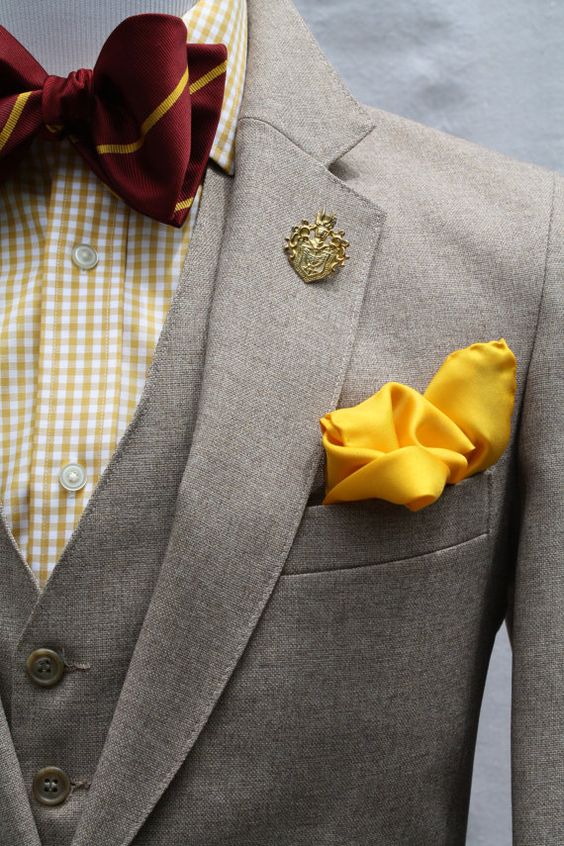 Аксессуары.галстуки, бабочки, перчатки, шарфы и нагрудные платки тоже несут определенную стилистическую нагрузку